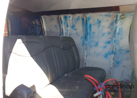 2012 Chevrolet Express 2500 Work Van z USA, uszkodzony, nr VIN 1GCWGFBA5C1194666